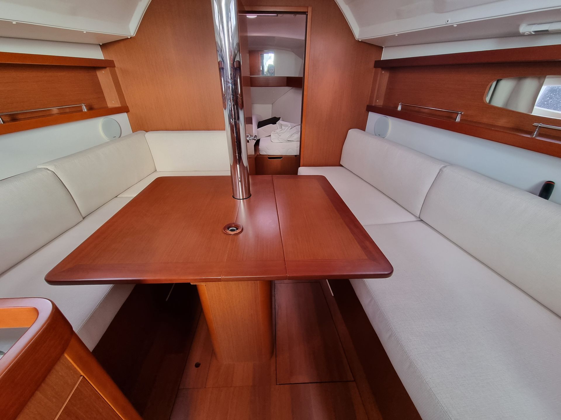 slider 16 Beneteau Oceanis 31